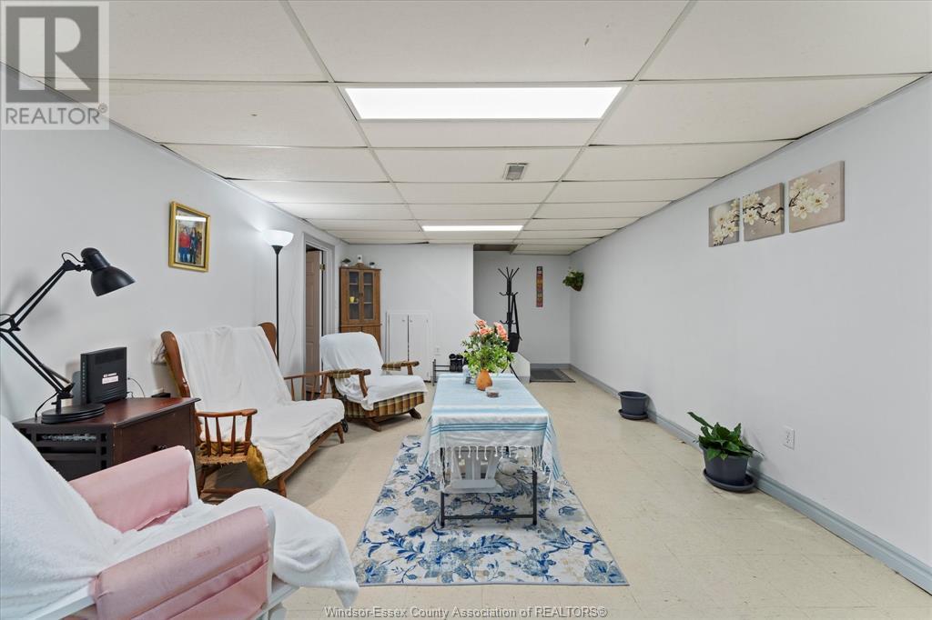 Photo 23 of 22 Bennie Avenue, Leamington ON