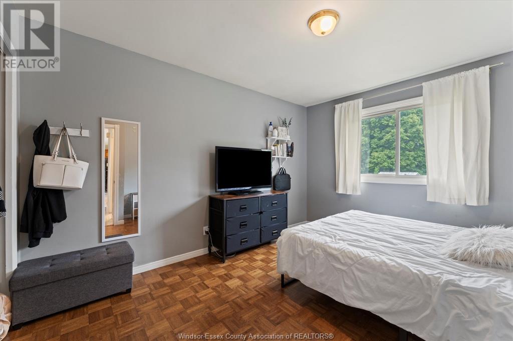 Photo 16 of 22 Bennie Avenue, Leamington ON