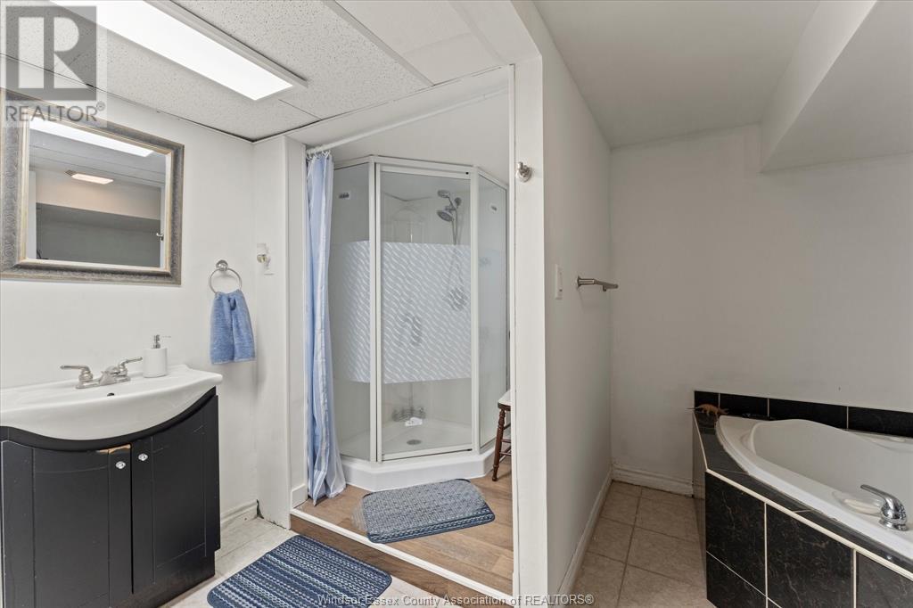 Photo 27 of 22 Bennie Avenue, Leamington ON