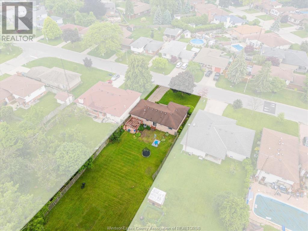 Photo 38 of 22 Bennie Avenue, Leamington ON