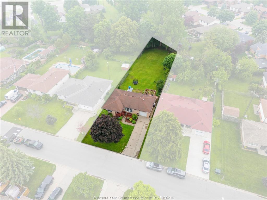 Photo 43 of 22 Bennie Avenue, Leamington ON