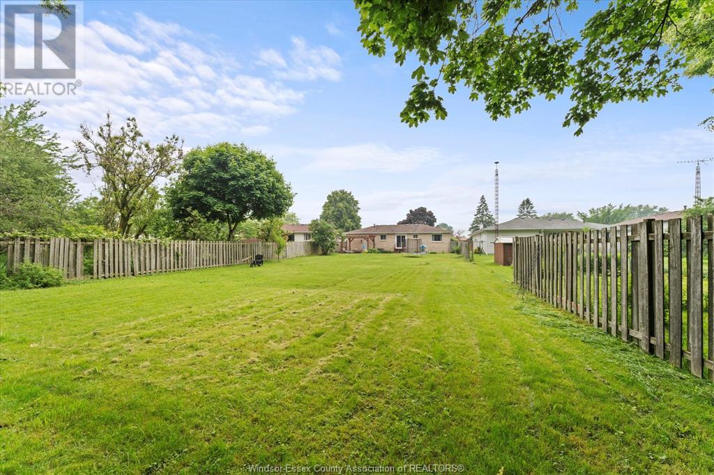 Photo 35 of 22 Bennie Avenue, Leamington ON