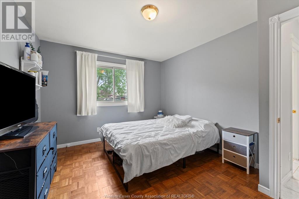 Photo 17 of 22 Bennie Avenue, Leamington ON