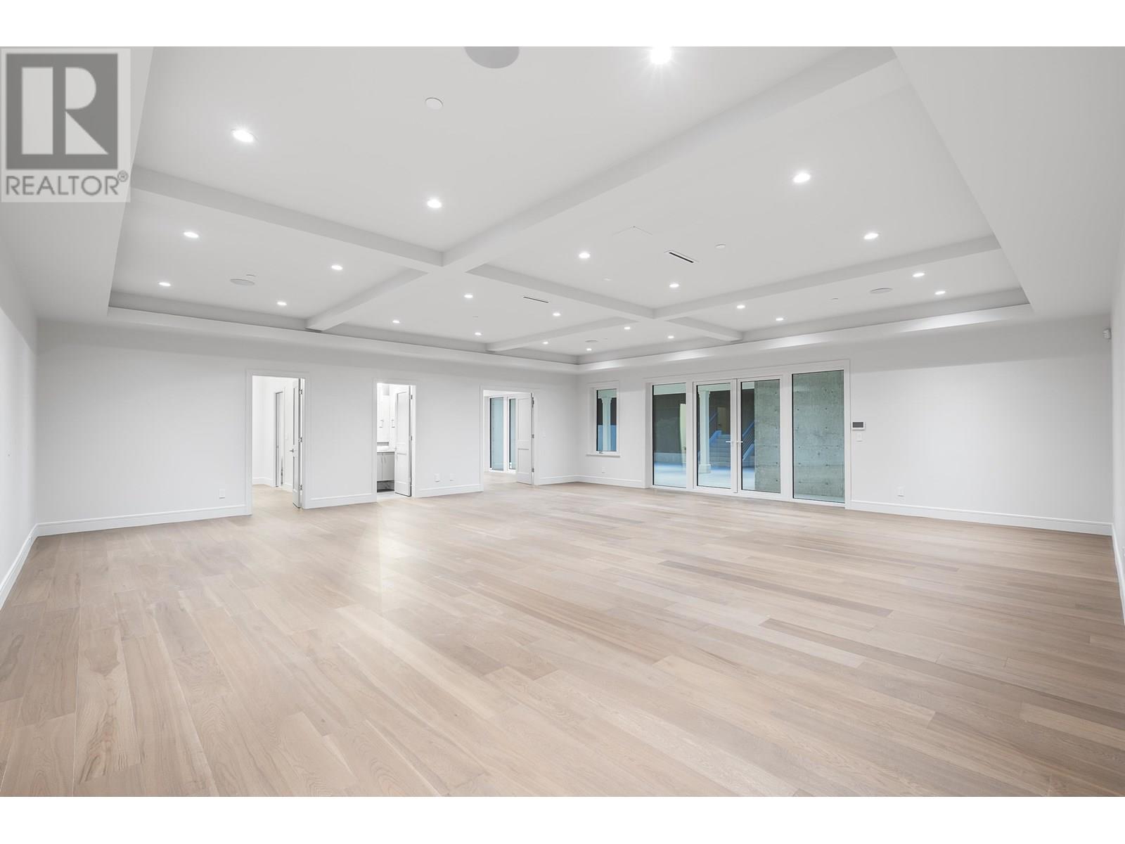 Photo 26 of 360 Southborough Drive, West Vancouver BC