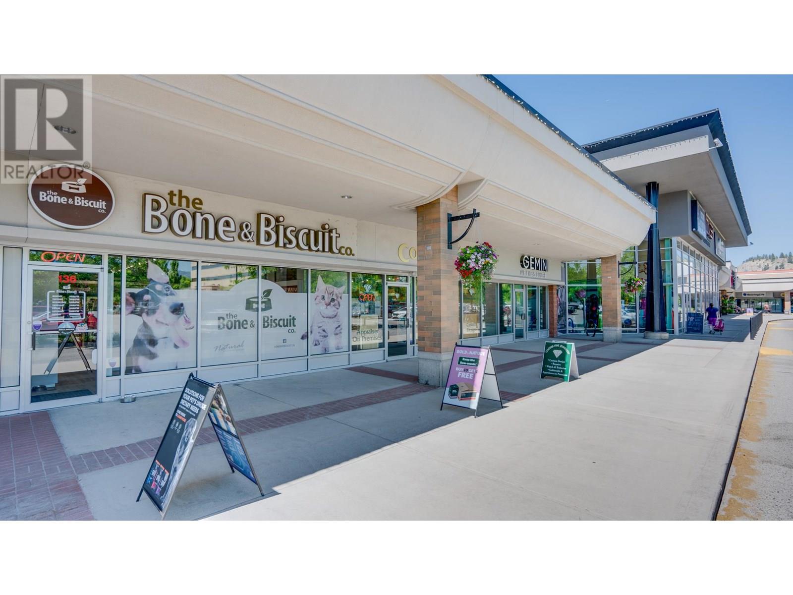 136 1876 Cooper Road, Kelowna