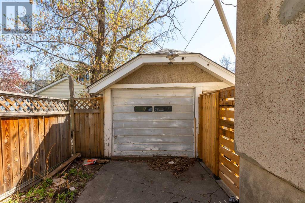 Single Family House Bungalow for Sale in   Avenue SW Sunalta Calgary 