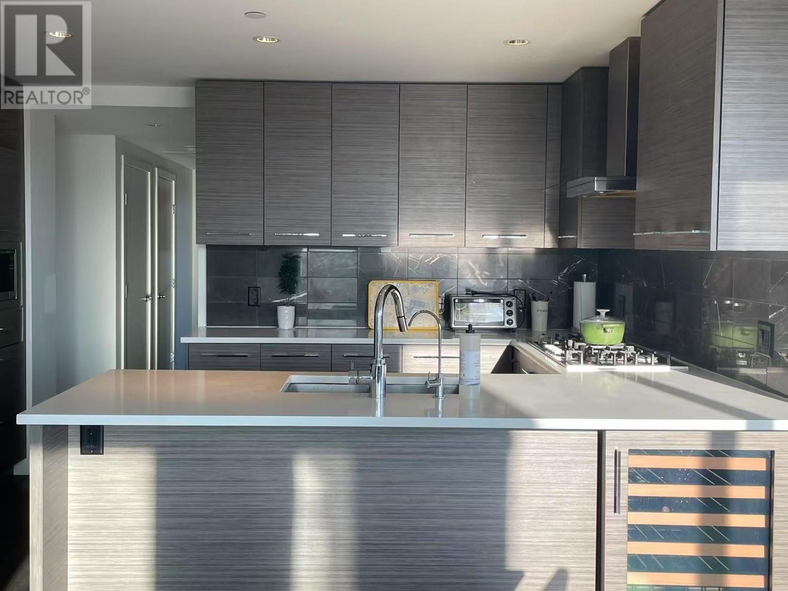 Photo 3 of 1802 7488 Lansdowne Road, Richmond BC