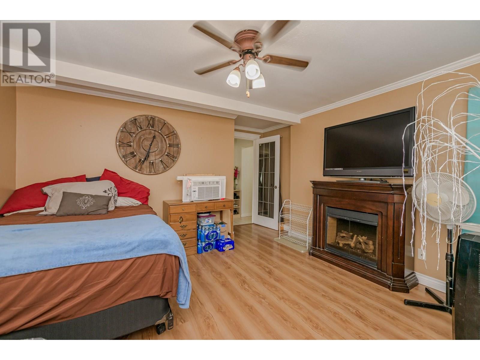 729 Stanley Avenue - 21