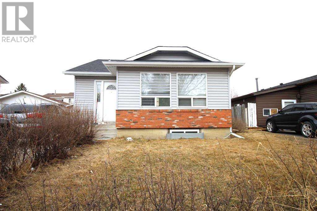 11 Falshire Drive NE, Calgary, Alberta