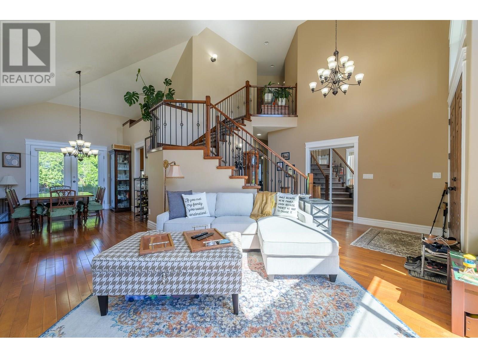 Photo 6 of 866 Arlington Court, Kamloops BC