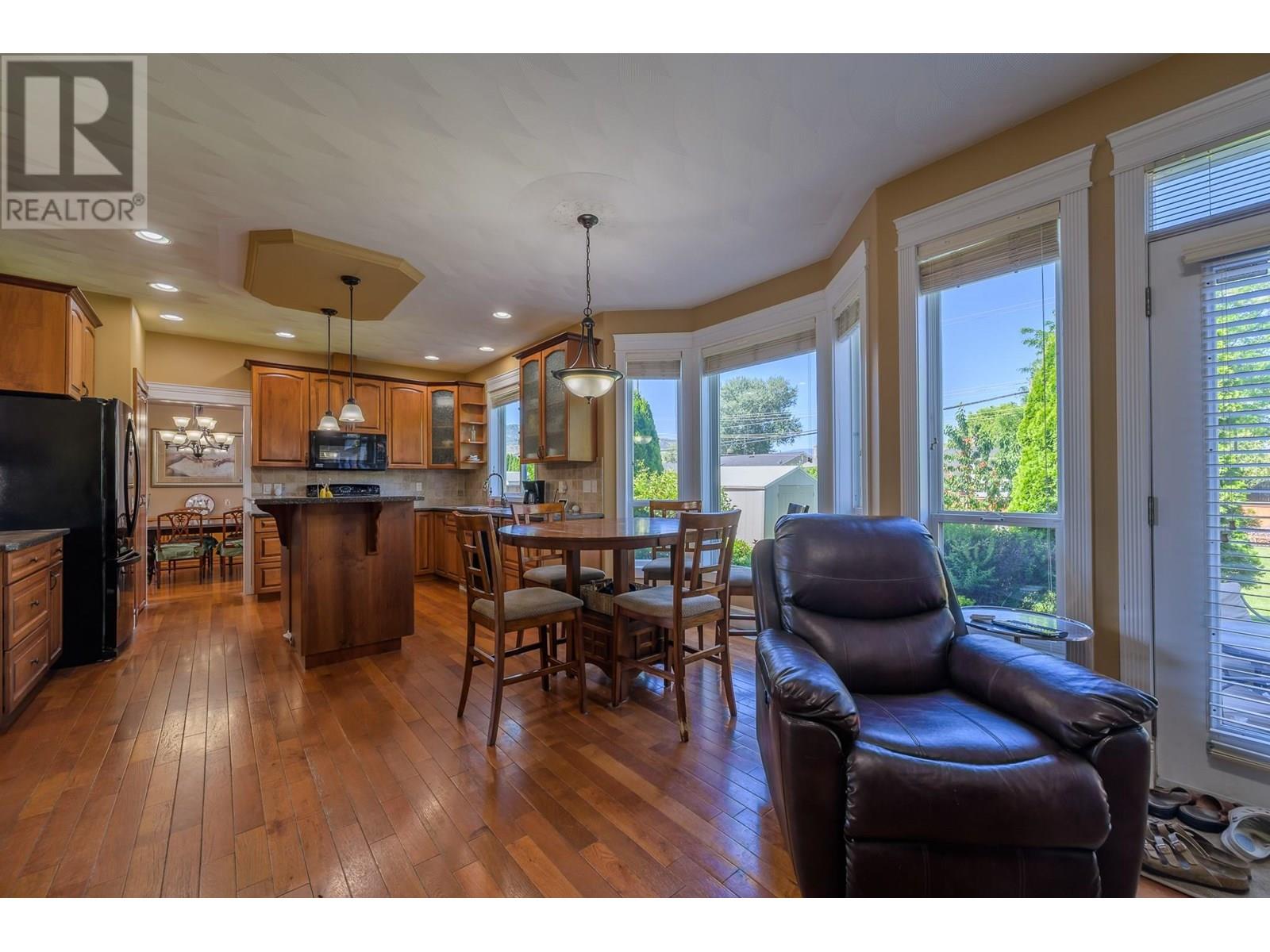 Photo 13 of 866 Arlington Court, Kamloops BC