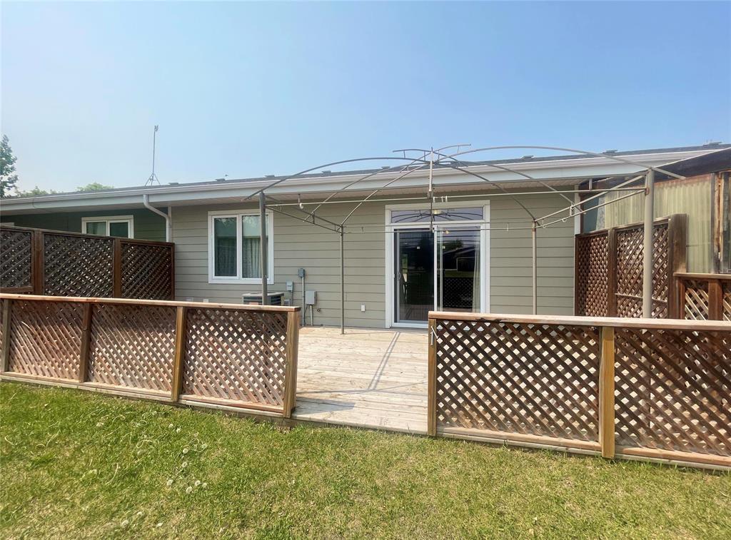 Photo 5 of 11 125 First Street S, Beausejour MB