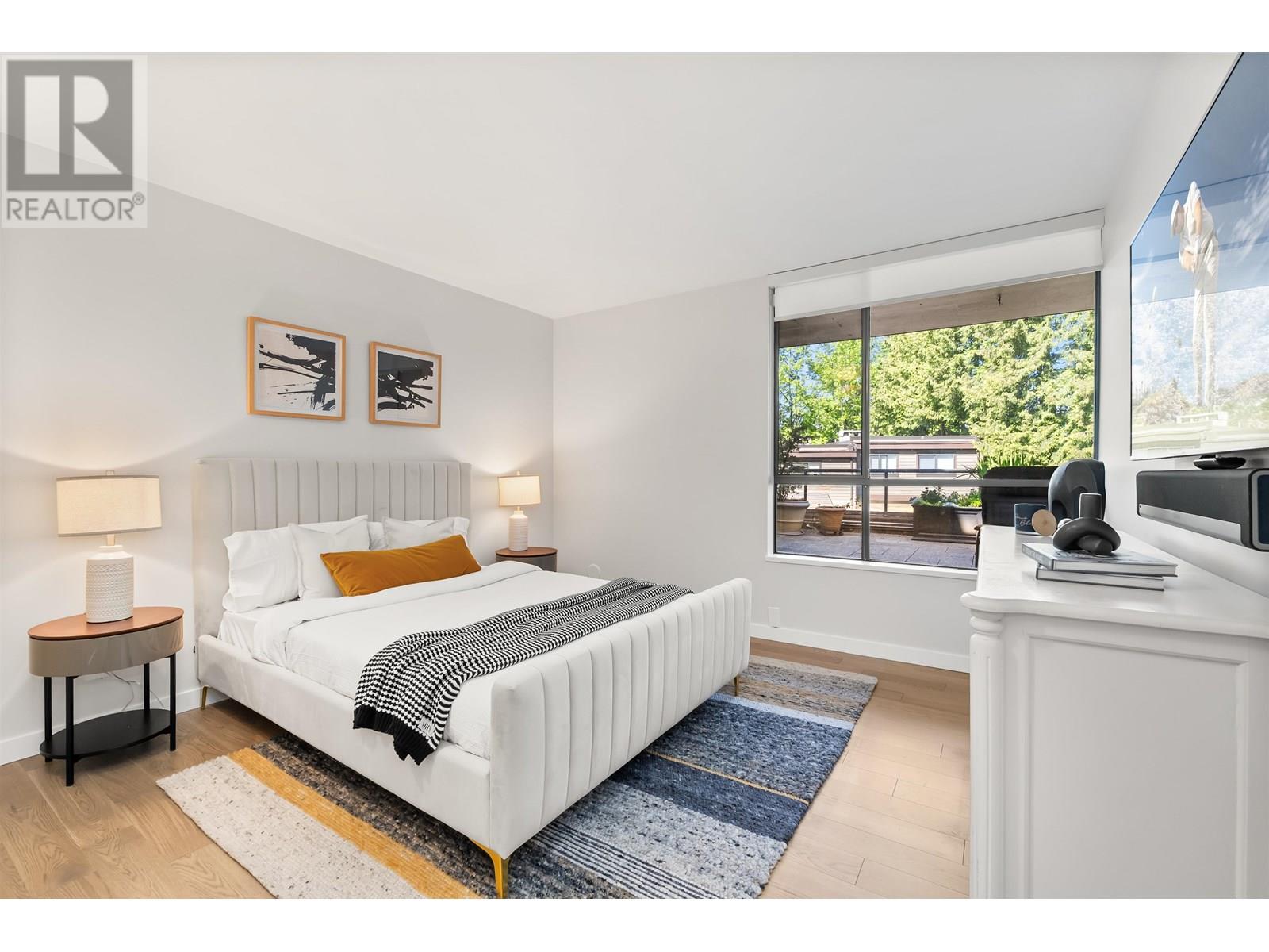 Photo 18 of 102 3905 Springtree Drive, Vancouver BC