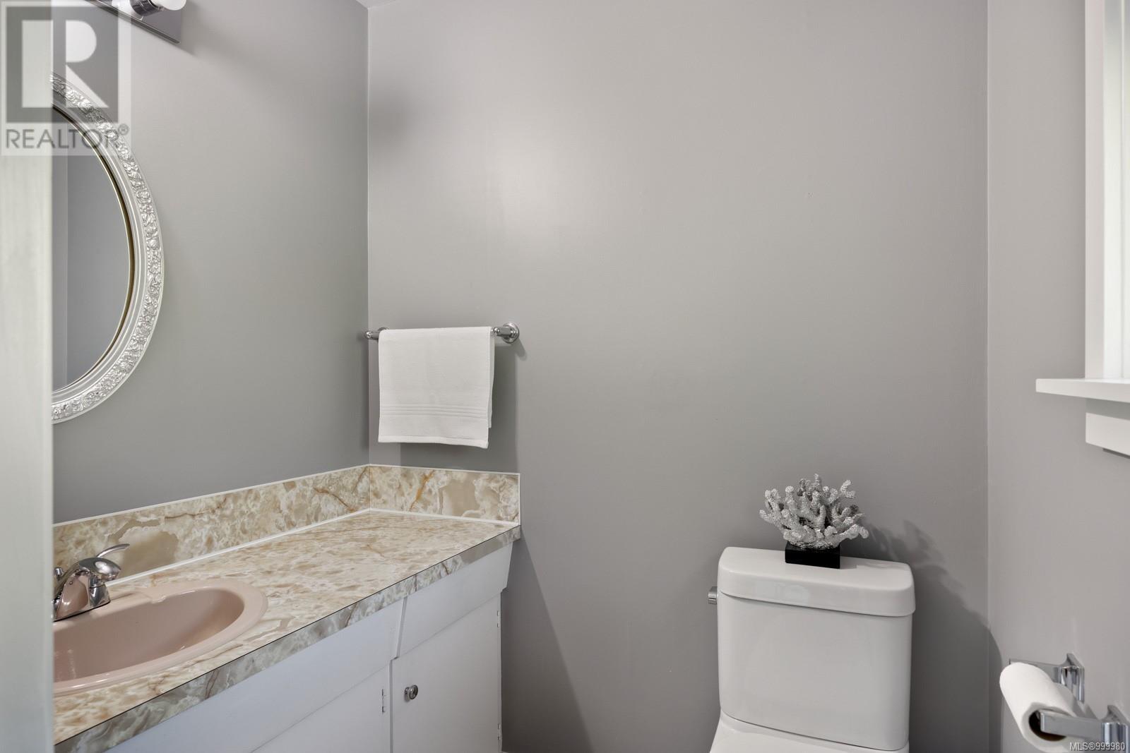 3440 Sandpiper Dr, Courtenay