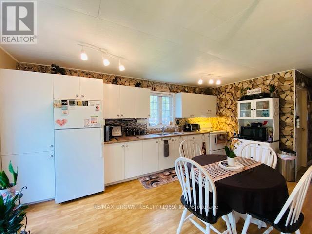 Photo 9 of 1142 Fantham Road, Fauquierstrickland ON