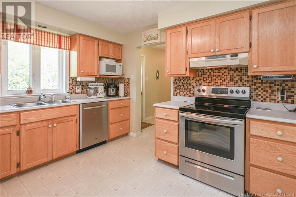Photo 17 of 459 Rue Pointe A Bouleau Street, Tracadie NB