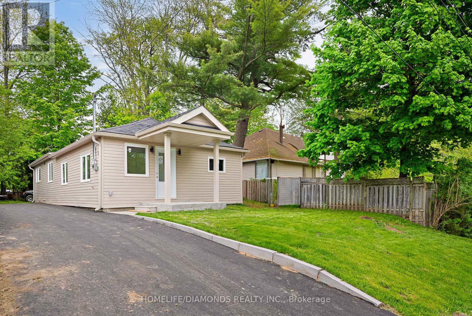 Photo 15 of 791 South Drive, Georgina ON