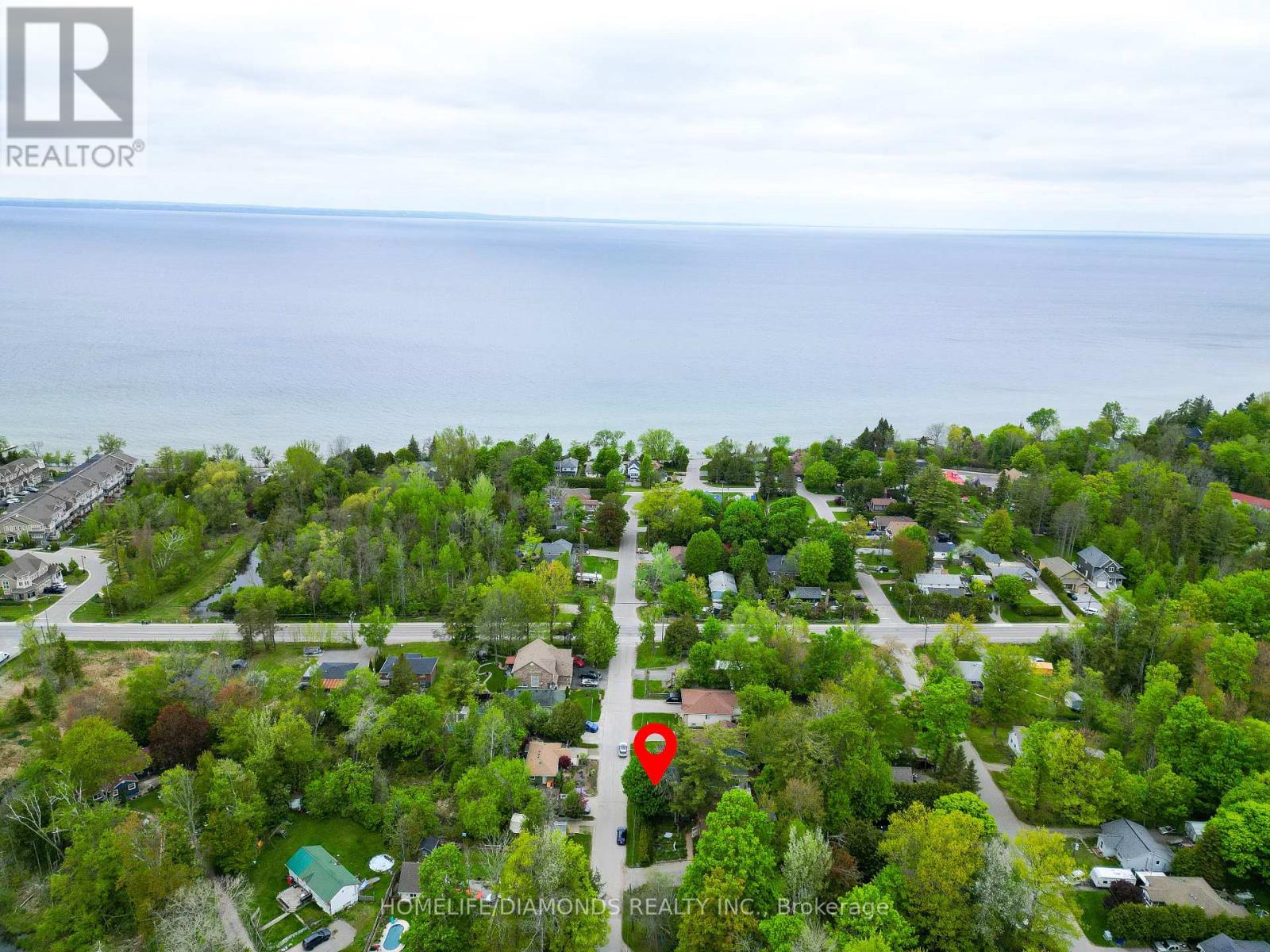 Photo 8 of 791 South Drive, Georgina ON
