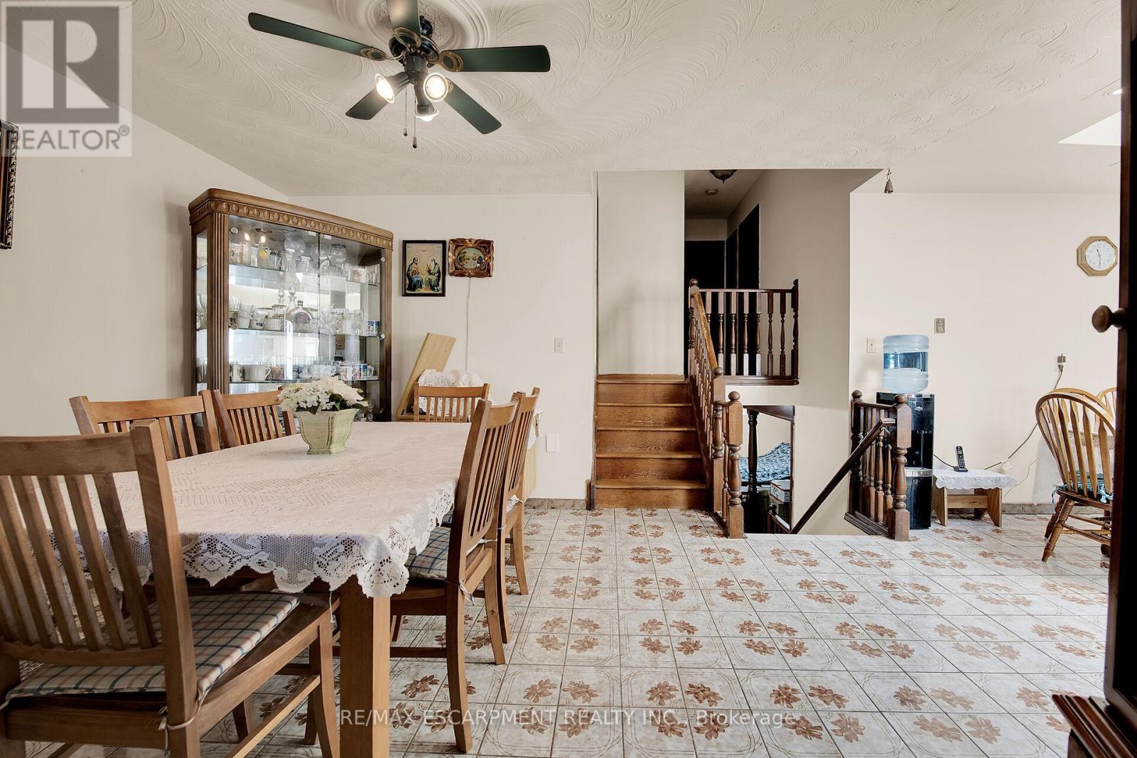 Photo 42 of 45 Juniper Drive, Hamilton ON