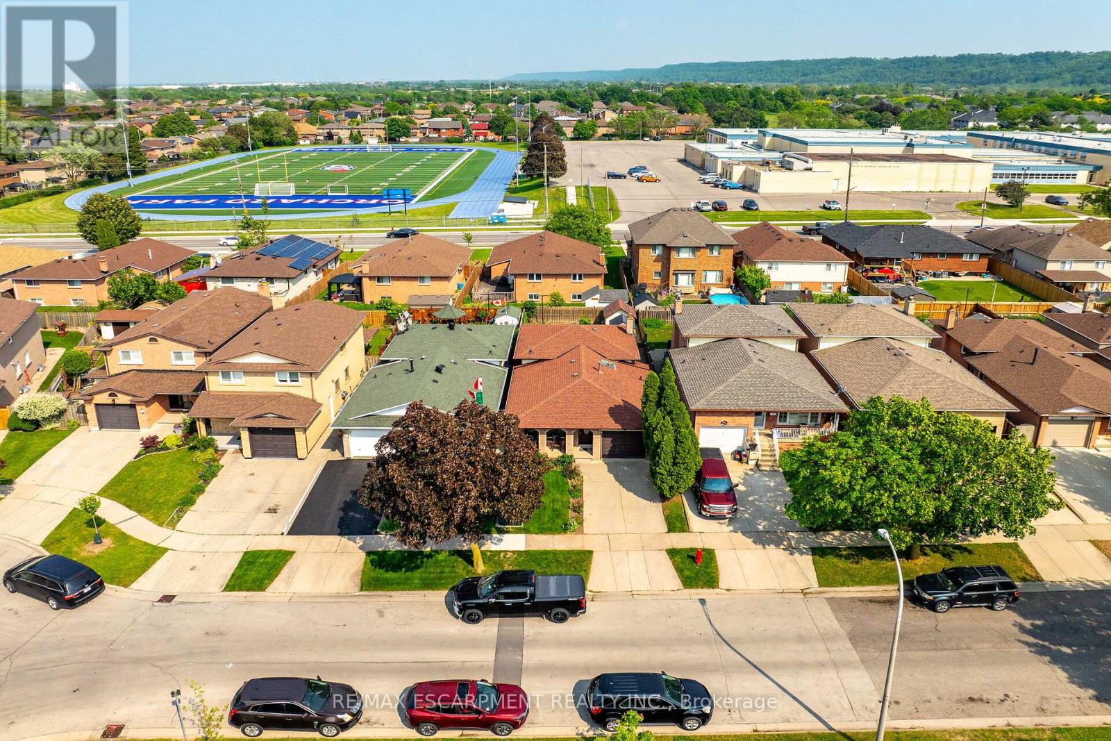 Photo 33 of 45 Juniper Drive, Hamilton ON