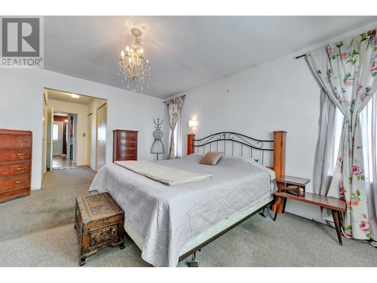 12235 MCMYN AVENUE, Pitt Meadows real estate listing R3014376