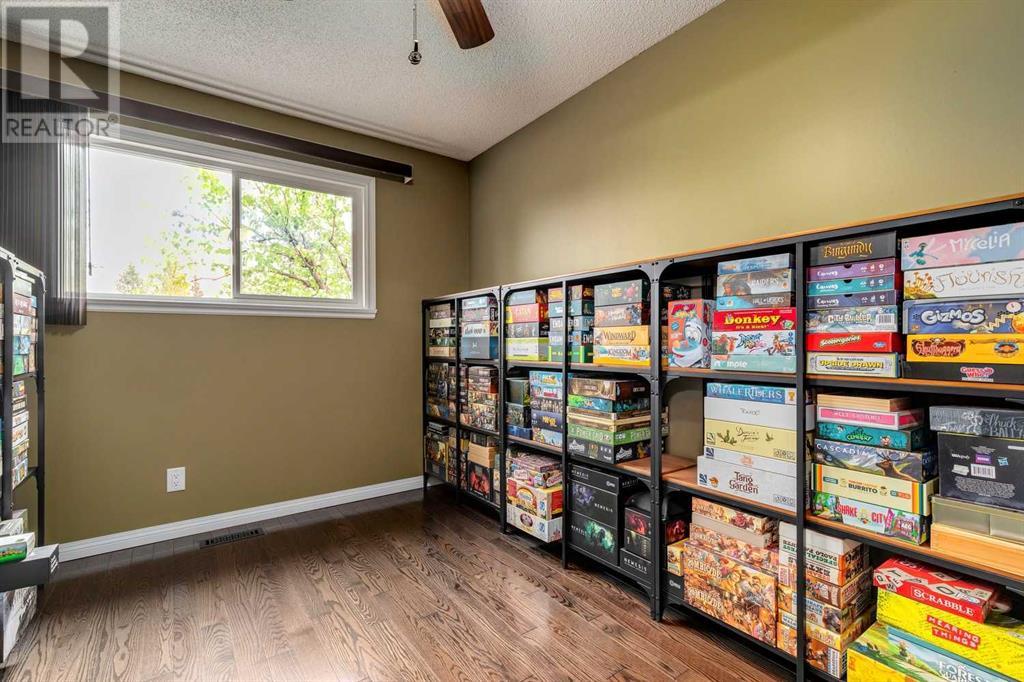 Single Family House for Sale in  Macewan Park Road NW MacEwan Glen Calgary 