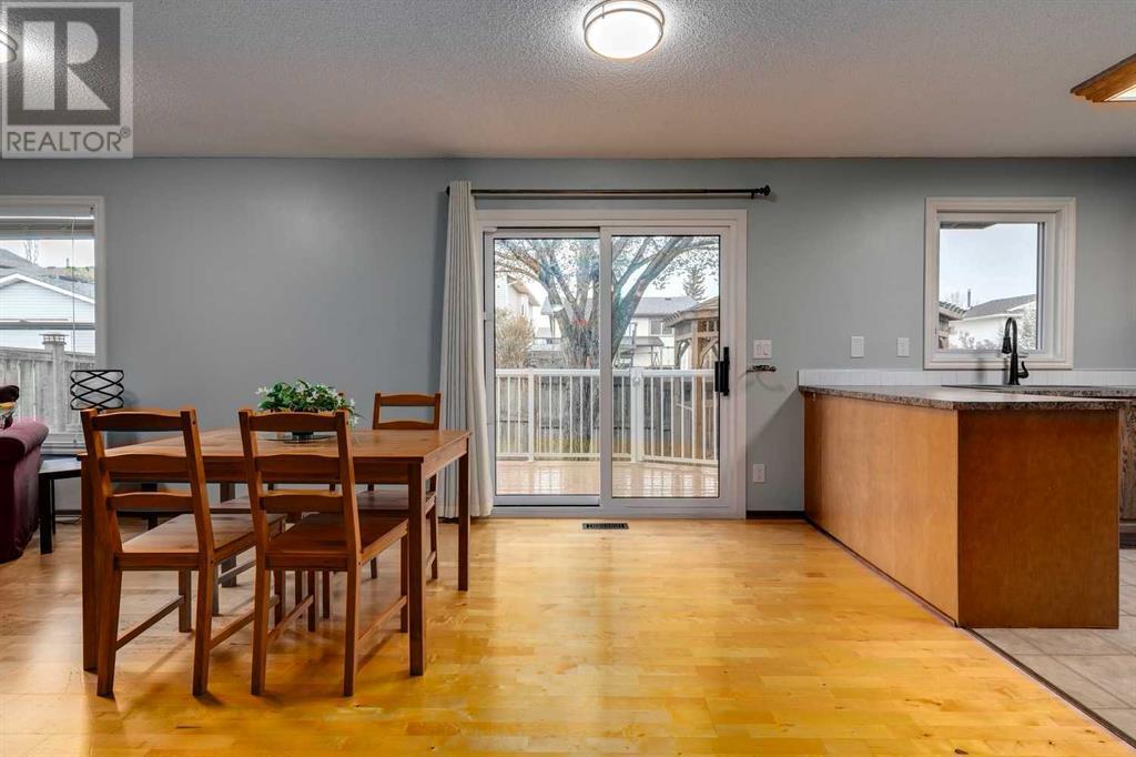 Single Family House for Sale in  Macewan Park Road NW MacEwan Glen Calgary 