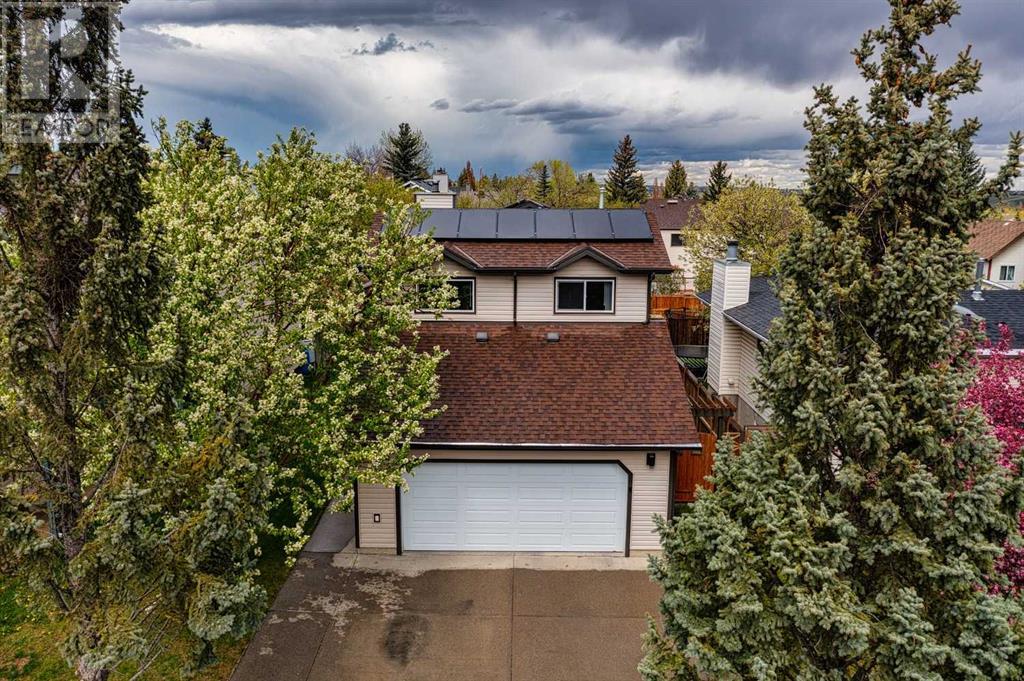 Single Family House for Sale in  Macewan Park Road NW MacEwan Glen Calgary 