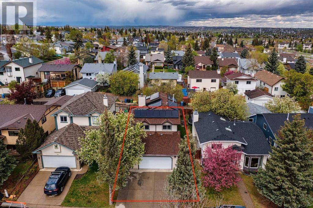 Single Family House for Sale in  Macewan Park Road NW MacEwan Glen Calgary 