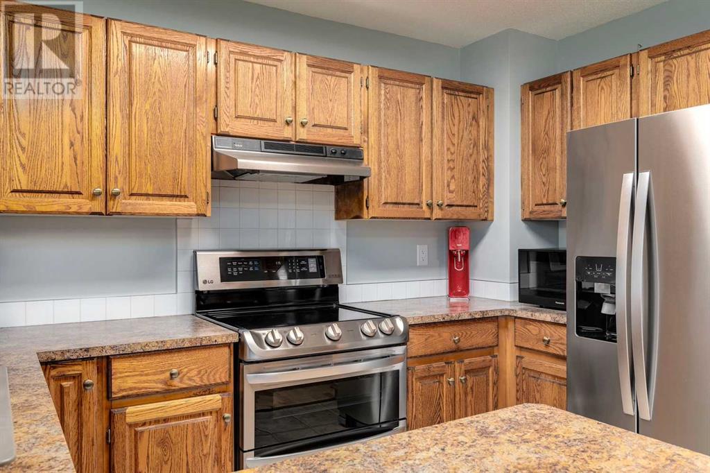 Single Family House for Sale in  Macewan Park Road NW MacEwan Glen Calgary 