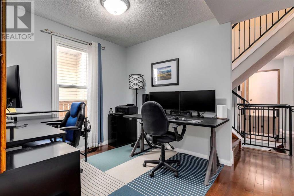 Single Family House for Sale in  Macewan Park Road NW MacEwan Glen Calgary 
