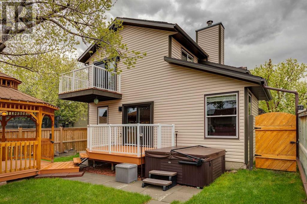 Single Family House for Sale in  Macewan Park Road NW MacEwan Glen Calgary 