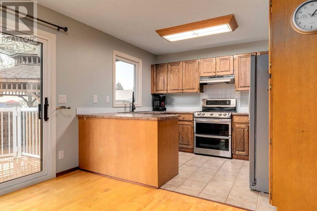 Single Family House for Sale in  Macewan Park Road NW MacEwan Glen Calgary 