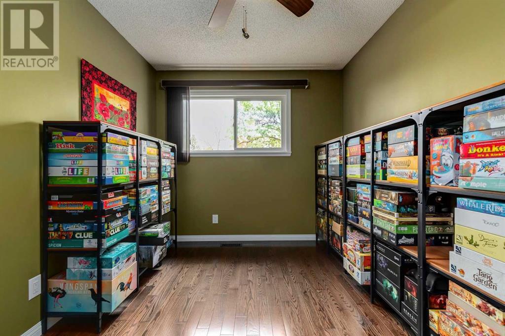 Single Family House for Sale in  Macewan Park Road NW MacEwan Glen Calgary 