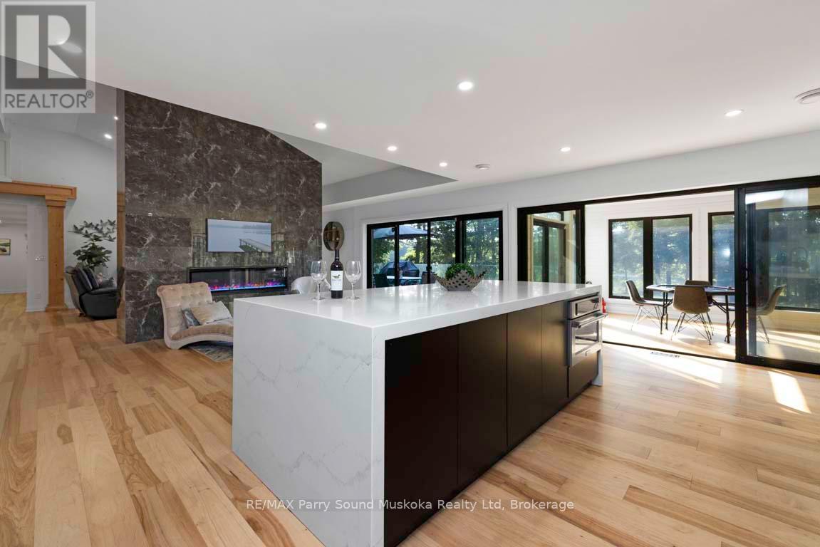 Photo 21 of 57 10th Concession Road, Seguin ON
