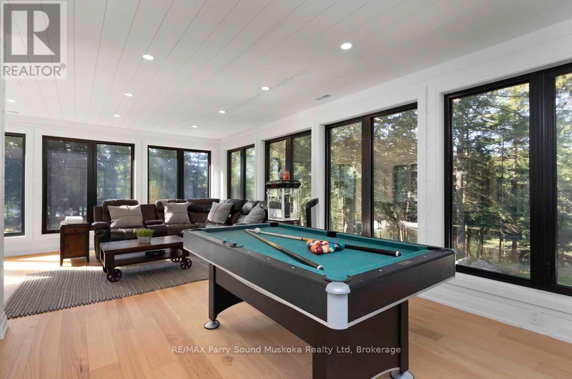 Photo 17 of 57 10th Concession Road, Seguin ON
