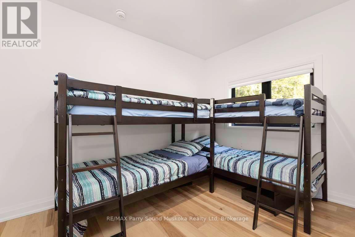 Photo 28 of 57 10th Concession Road, Seguin ON