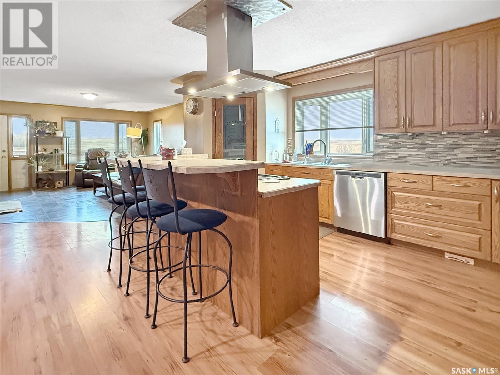 Photo 2 of 216 Pacific Avenue, Swift Current Rm No 137 SK