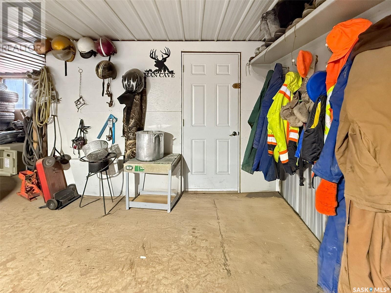 Photo 34 of 216 Pacific Avenue, Swift Current Rm No 137 SK