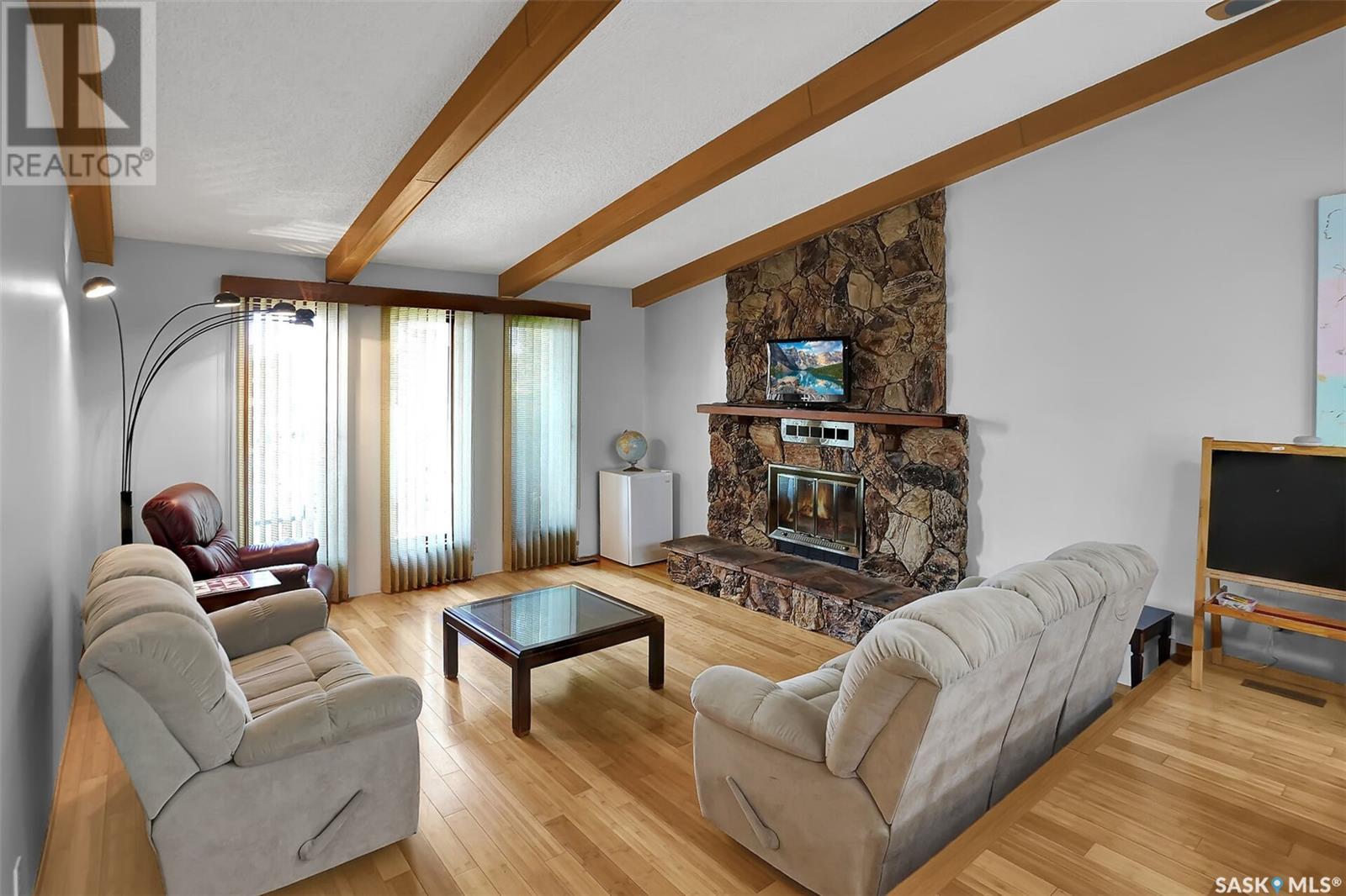 Single Family House 2 Level for Sale in  Grace STREET Regina 
