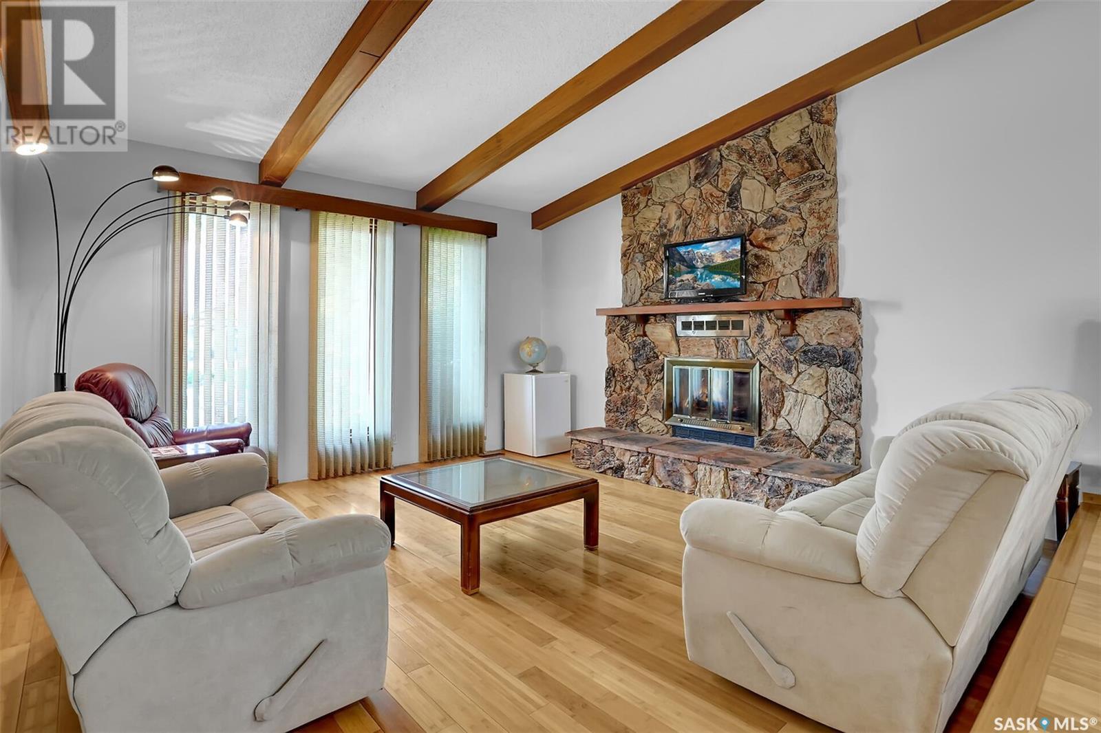 Single Family House 2 Level for Sale in  Grace STREET Regina 