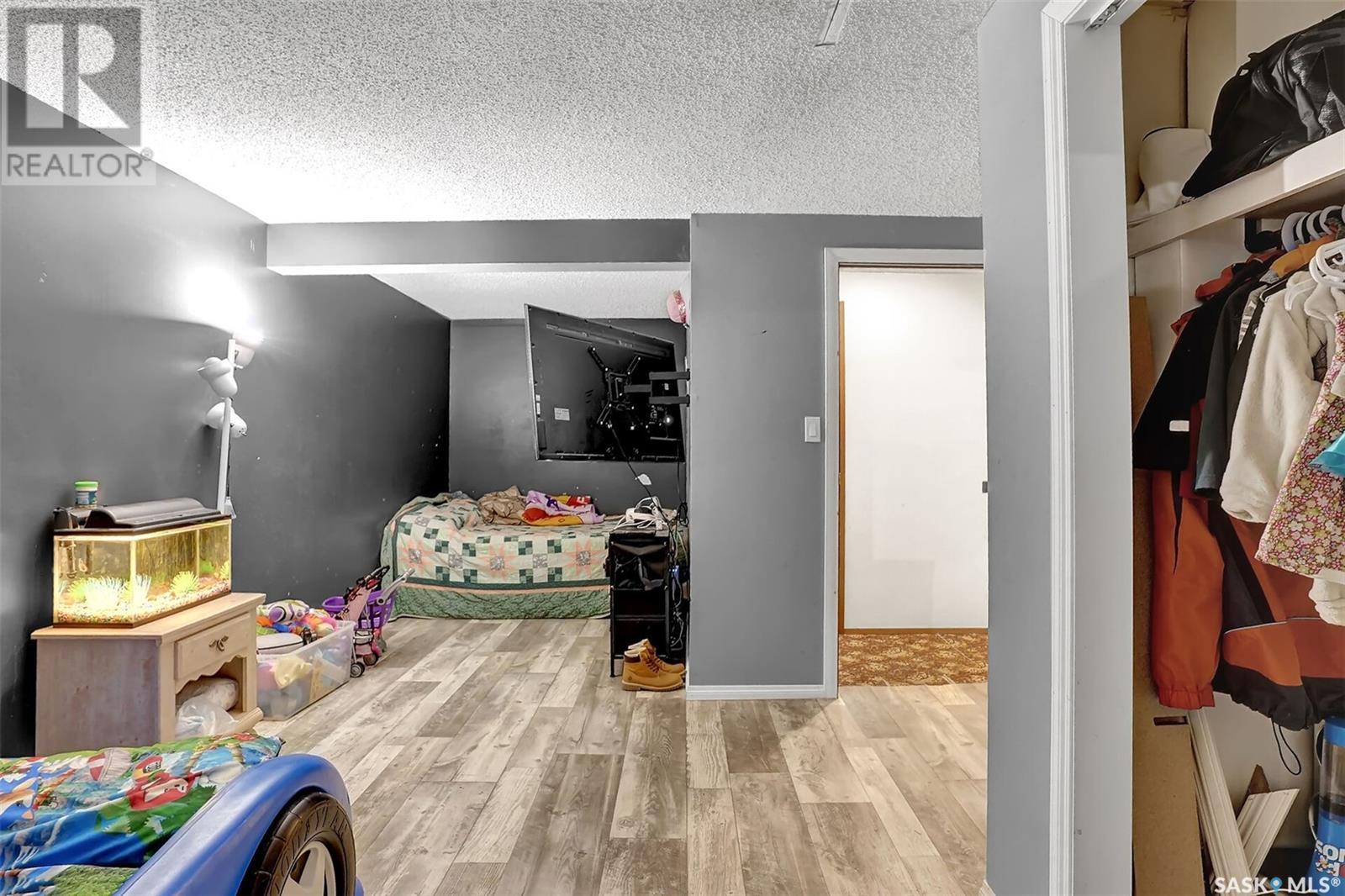 Single Family House 2 Level for Sale in  Grace STREET Regina 