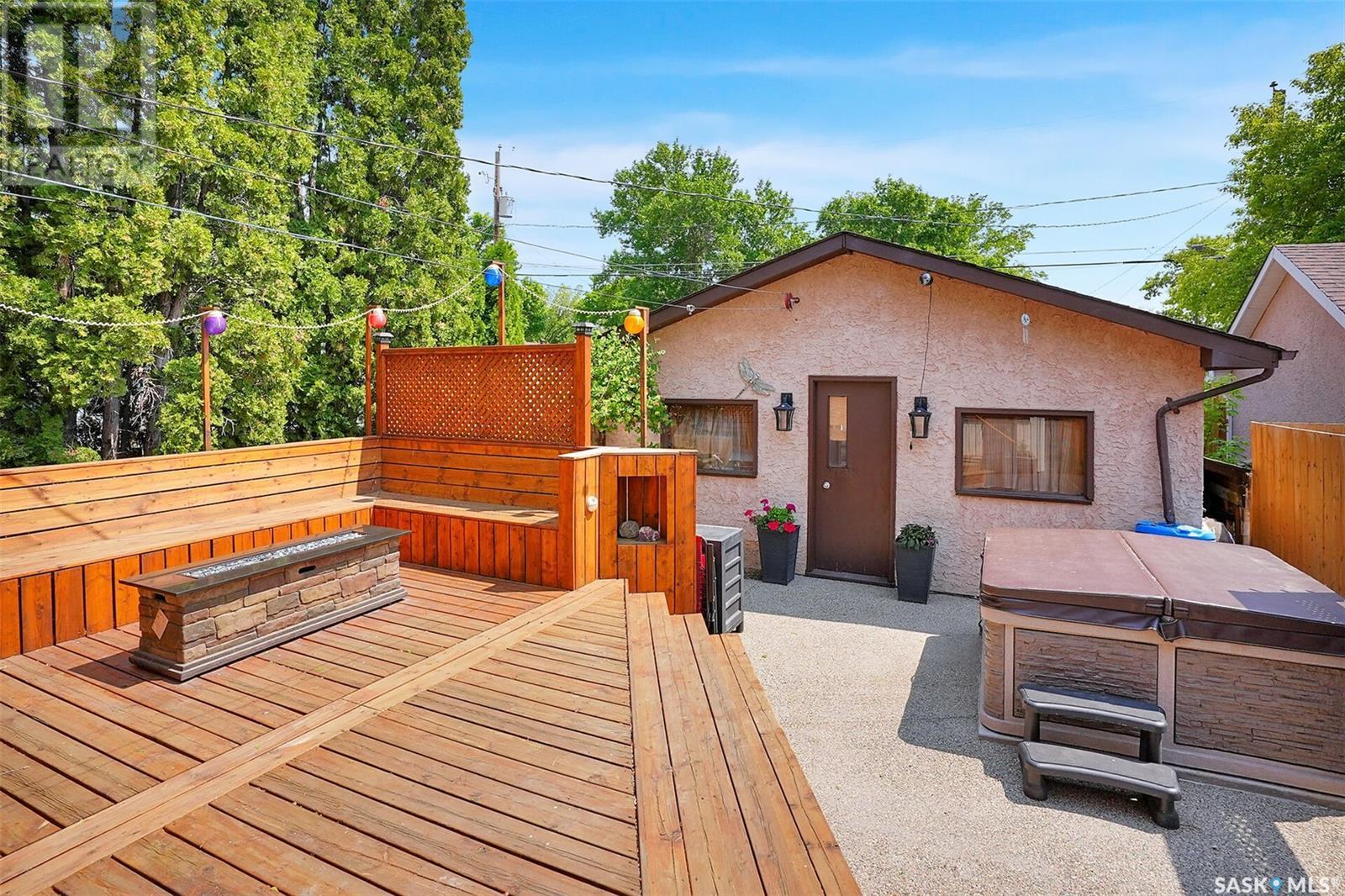 Single Family House 2 Level for Sale in  Grace STREET Regina 