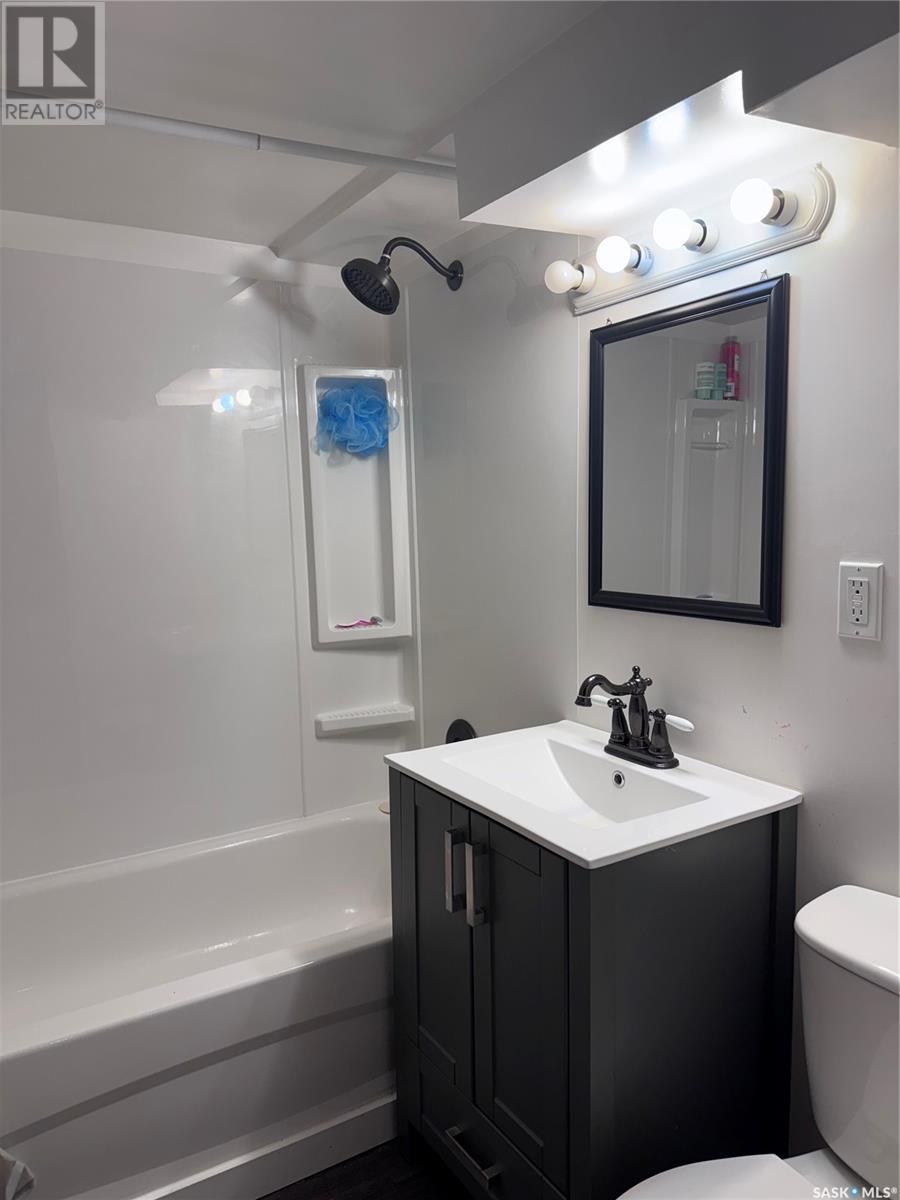Single Family House 2 Level for Sale in  Chaplin STREET E Swift Current 