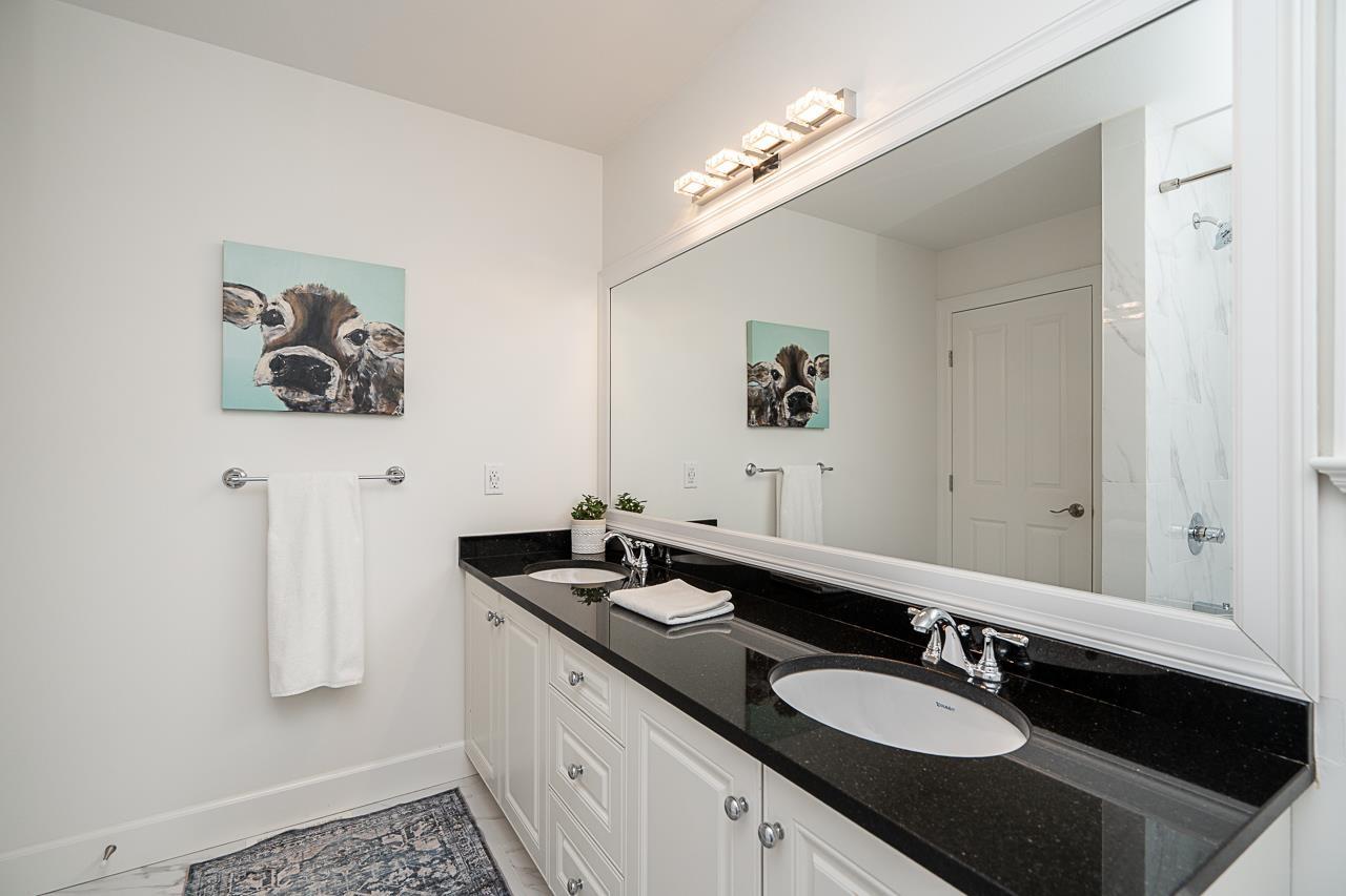 Photo 24 of 15535 36 B Avenue, Surrey BC