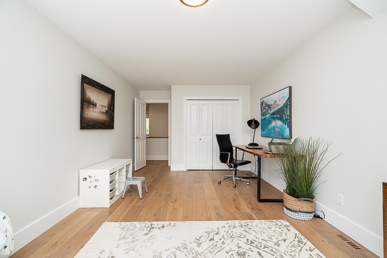 Photo 20 of 15535 36 B Avenue, Surrey BC