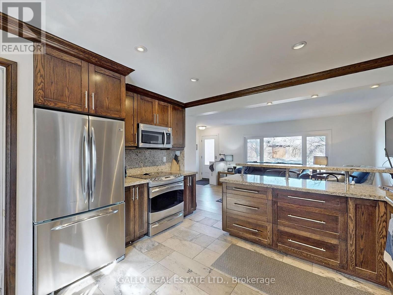 Photo 6 of 170 East Street E, Uxbridge ON