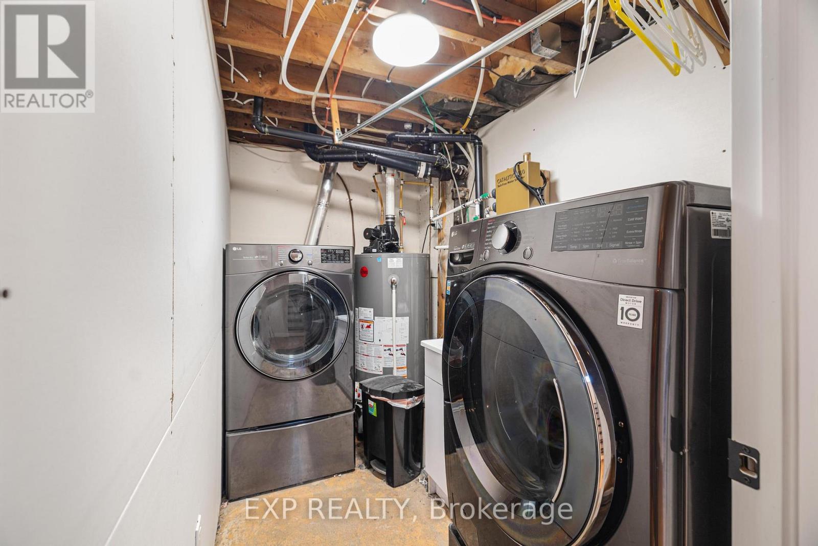 Photo 11 of 1057 Clare Avenue, Cambridge ON