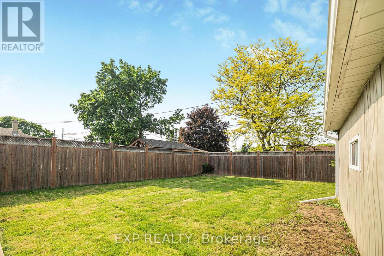 Photo 27 of 1057 Clare Avenue, Cambridge ON