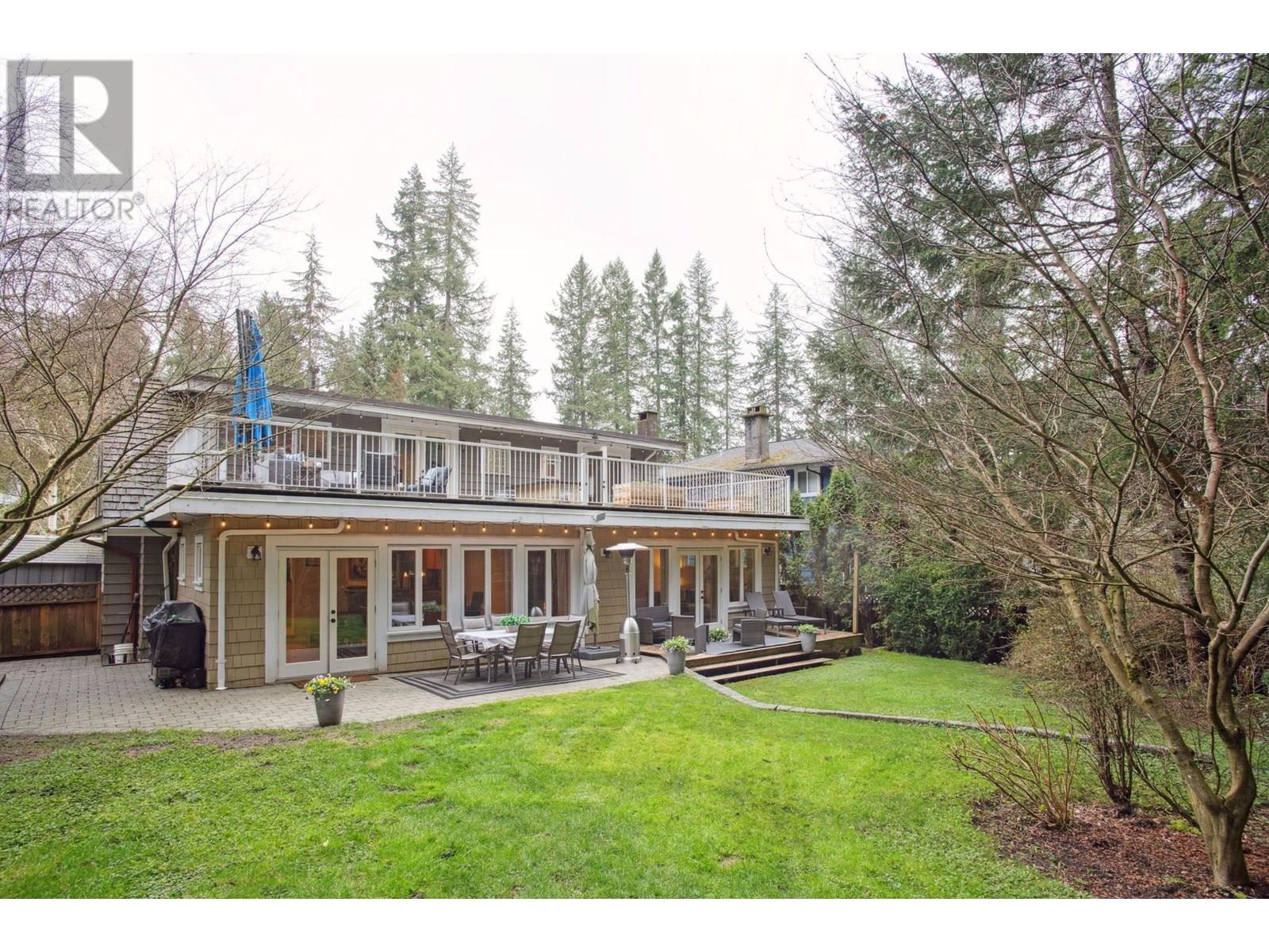 Photo 11 of 2569 Hyannis Point, North Vancouver BC
